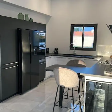 Maison Neuve De Standing 150 M2 * Croix-Chapeau