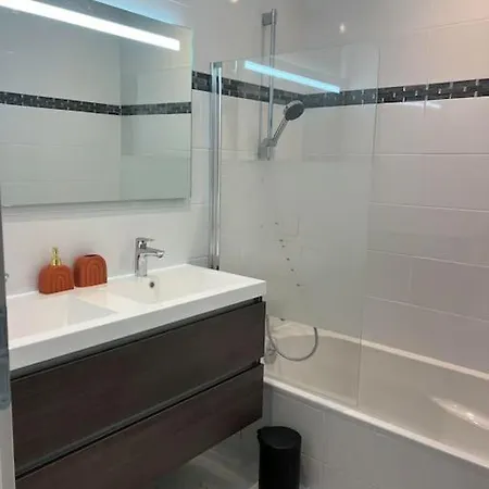 Maison Neuve De Standing 150 M2 * Croix-Chapeau