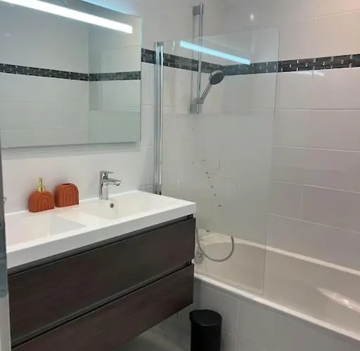 Maison Neuve De Standing 150 M2 * Croix-Chapeau